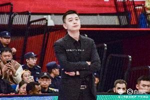 杨鸣:外界的质疑和贬低每天都伴随着辽宁 大家一直都在努力