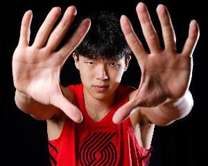 媒体人谈杨瀚森：假如你手上有个约基奇 最好不要当成戈贝尔来用