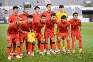  记者：国足选帅虽时间富裕但足协不能因此懈怠，需设定截止日期