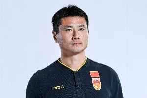  “邵佳一将出任国足主帅”上微博热搜，一度排到热搜第十位