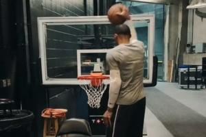  🤣笑死哈哈哈！威少连扣4次超矮篮筐🤣全飞了！