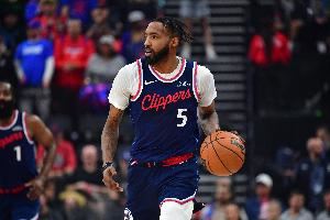  快船再遭重创！Shams：小琼斯遭右膝内侧副韧带扭伤 六周后复查