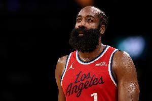  背靠背连续客场！单核哈登4天3战场均42分钟 两次失绝杀悲壮燃尽