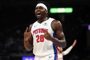  十连胜！斯图尔特：底特律是超棒的城市 能为球迷赢球意义重大