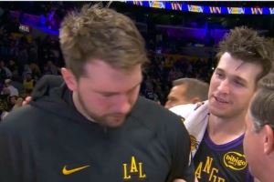 里夫斯：干得漂亮朋友 东契奇：他想成为我朋友但我并不允许🤣